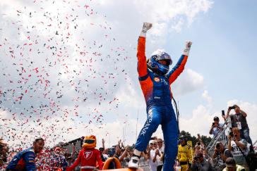 Honda driver and 6-time IndyCar series Driver’s Champion, Scott Dixon, is featured in a safety-focused educational series as part of the Honda Safety Driven initiative.